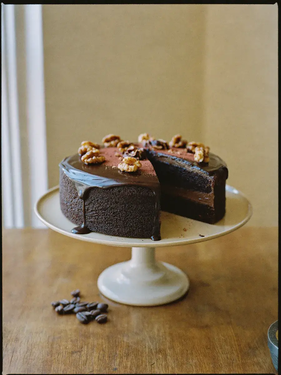 Munnar Mocha — Tea-estate inspired — espresso ganache, walnut, dark cocoa cream.